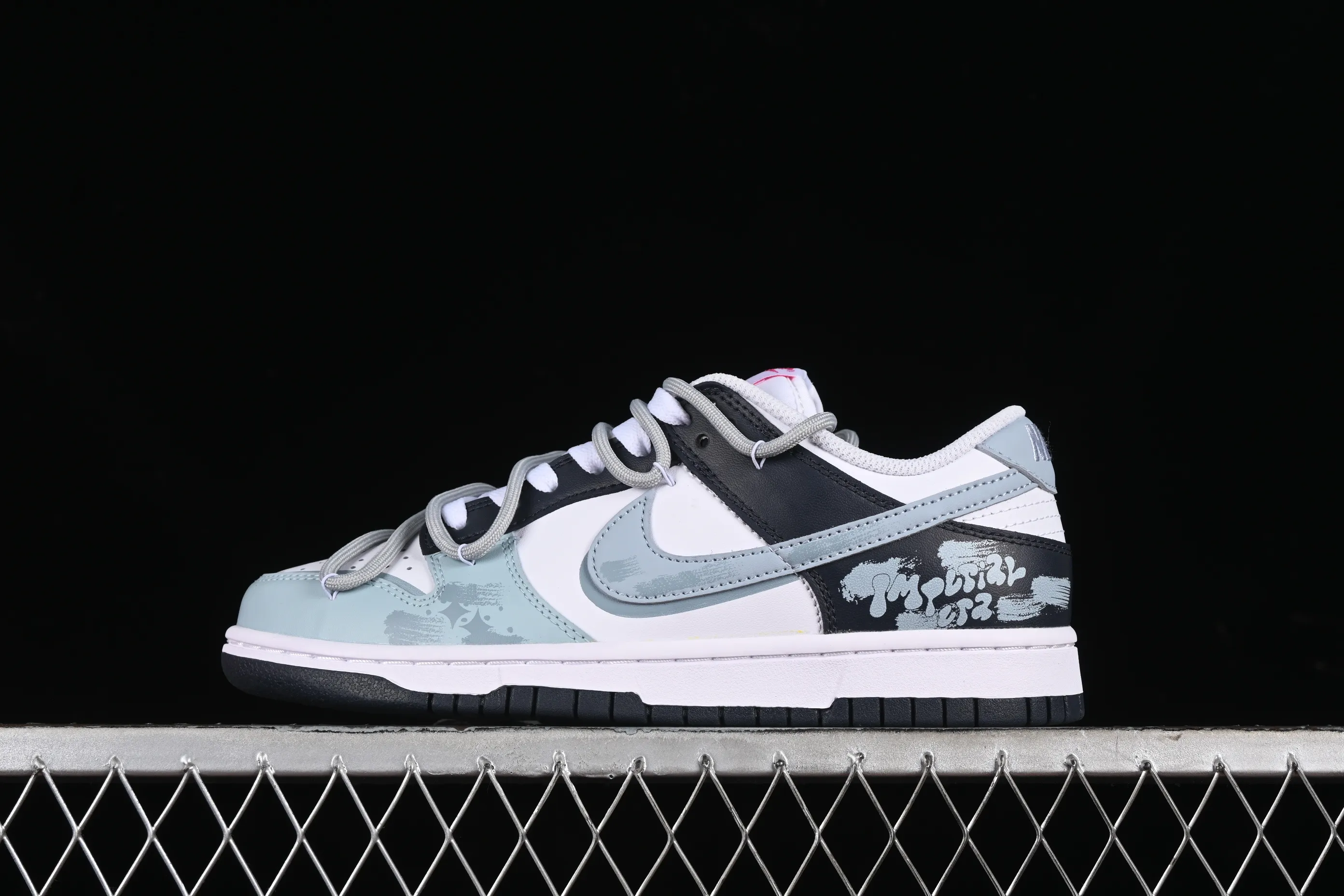 All categories Nk SB Dunk series Nk SB Dunk Low low-top sneakers Nk Dunk Low Retr niche graffiti SB strap low-top casual sneakers FB9109-401